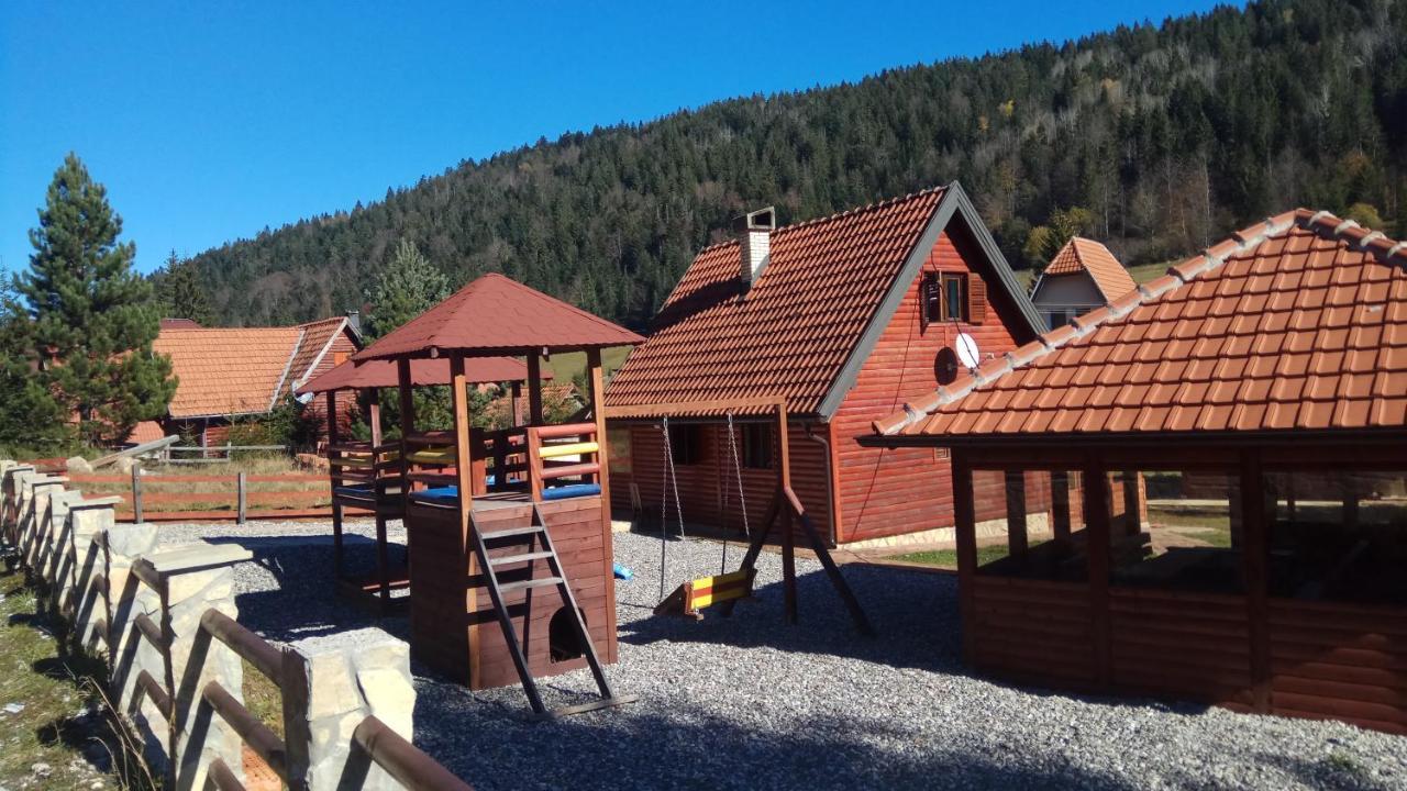 Vila Balerina Mitrovac Buitenkant foto