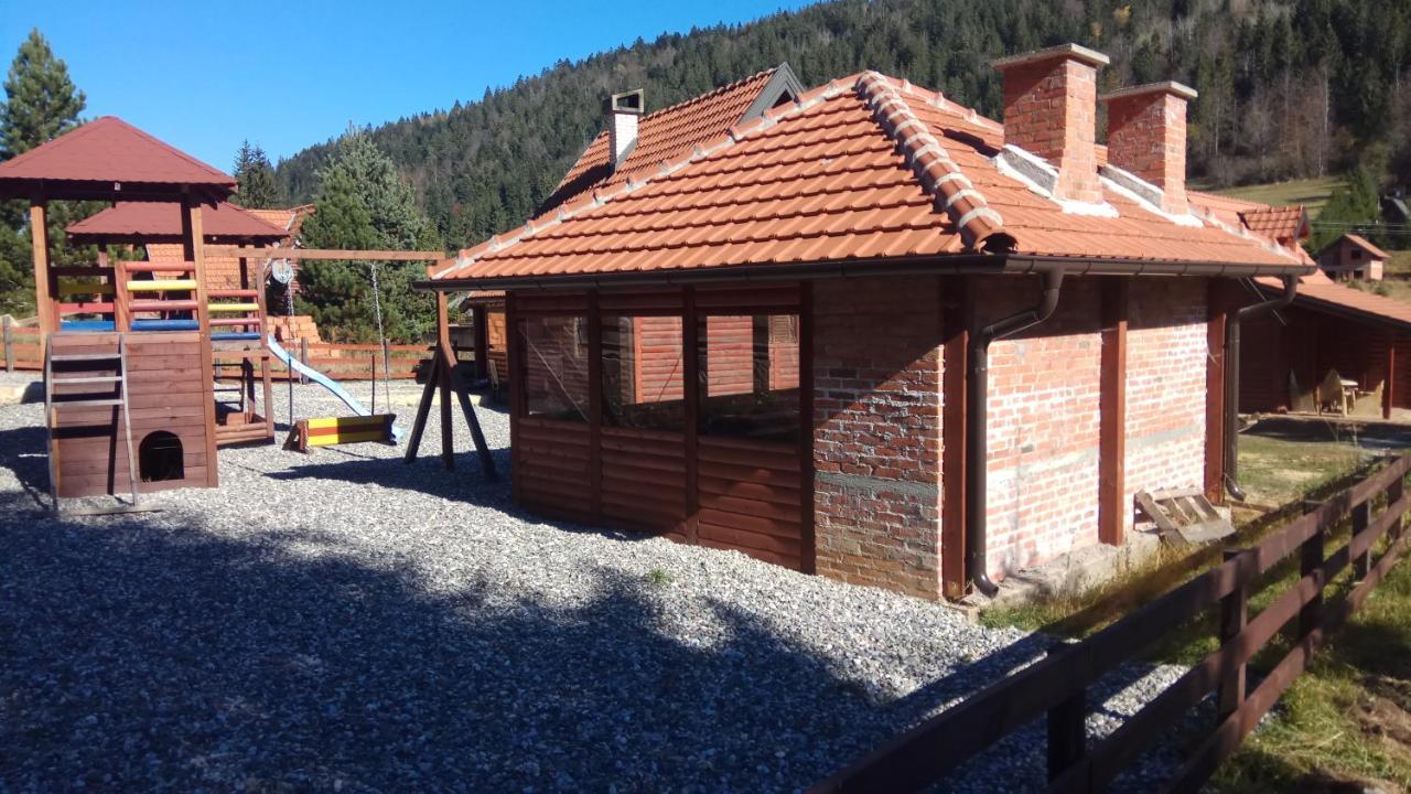 Vila Balerina Mitrovac Buitenkant foto